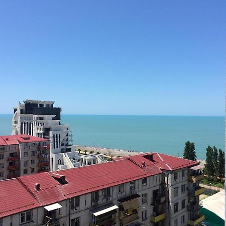 Selfie Apartment Batumi Room photo