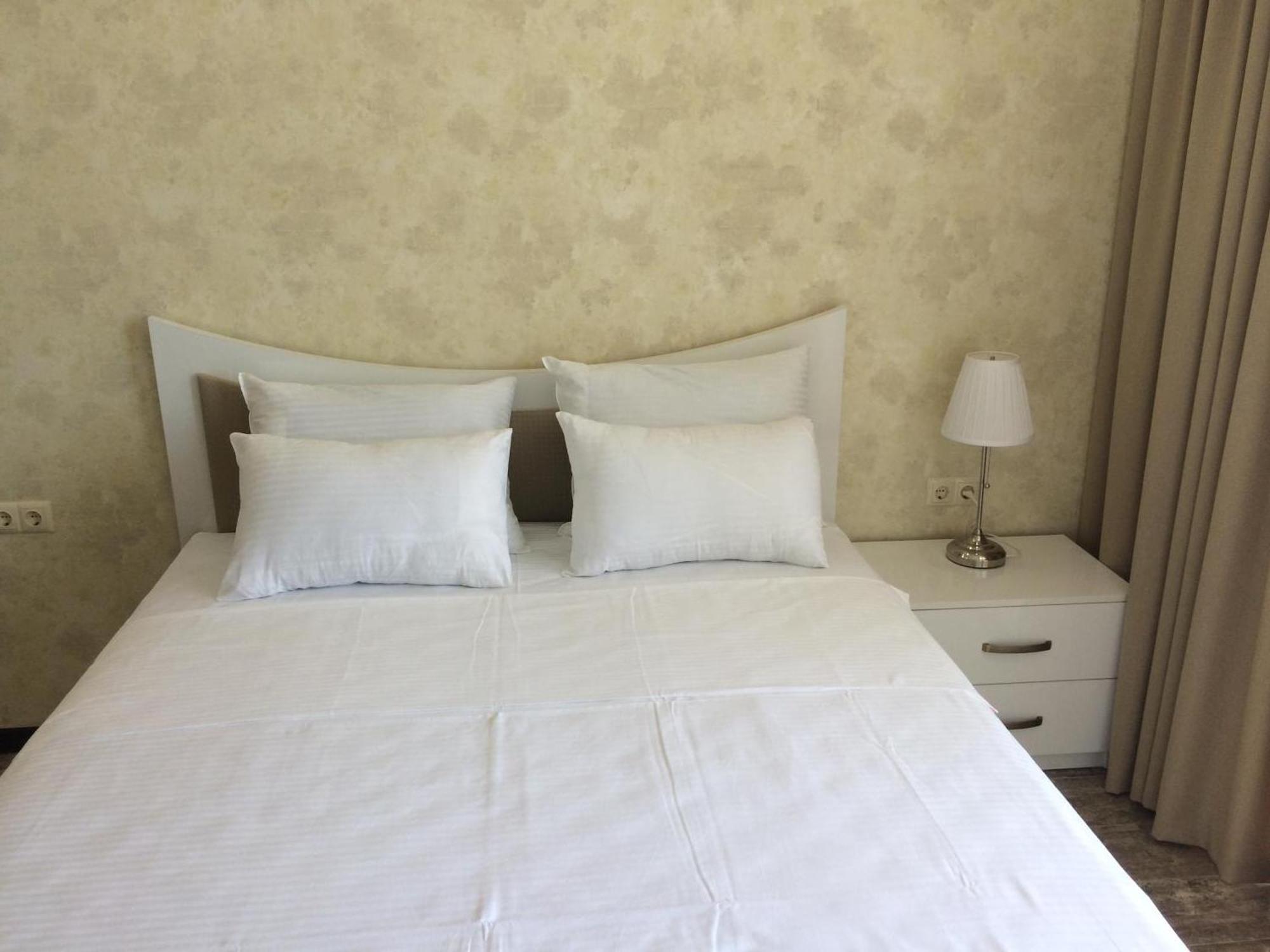 Selfie Apartment Batumi Exterior photo